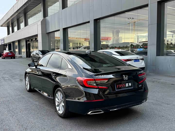Honda Accord, 2023 — фото 7 из 9