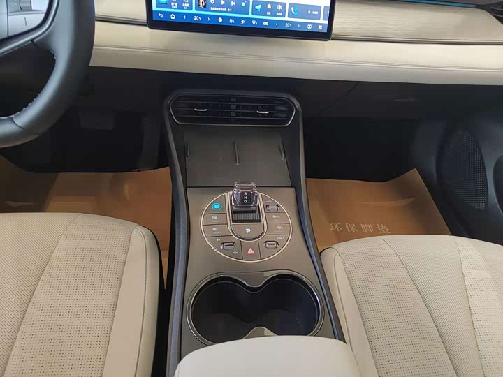 BYD Seal 05 DM-i Hybrid, 2024 — фото 9 из 9