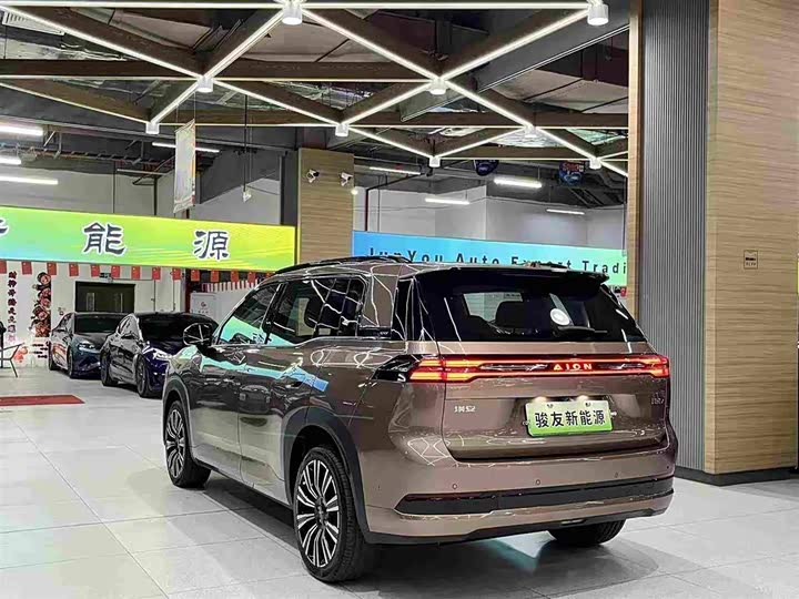 GAC Aion i60, 2025 — фото 3 из 9