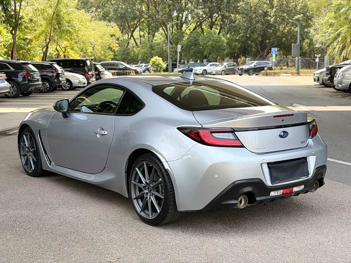Subaru BRZ, 2023 — фото 6 из 9