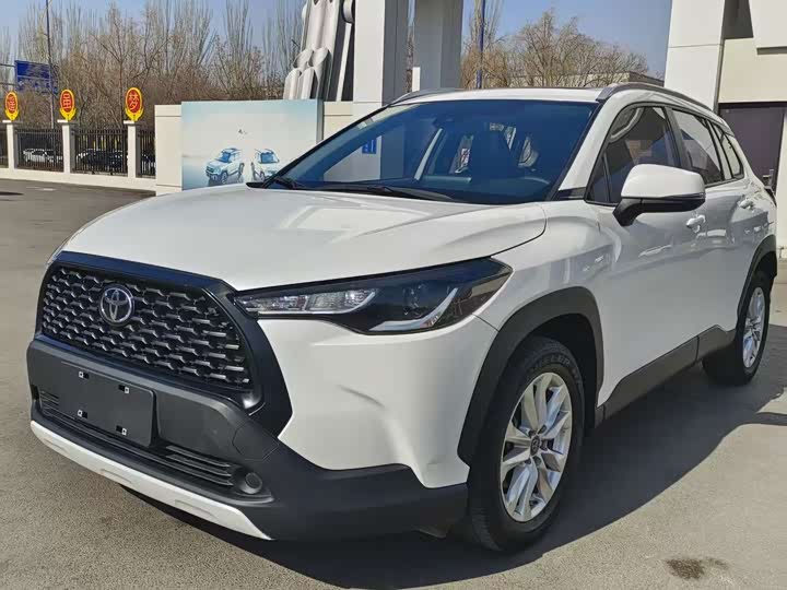 Toyota Corolla Cross, 2023 — купить в Санкт-Петербурге под ключ