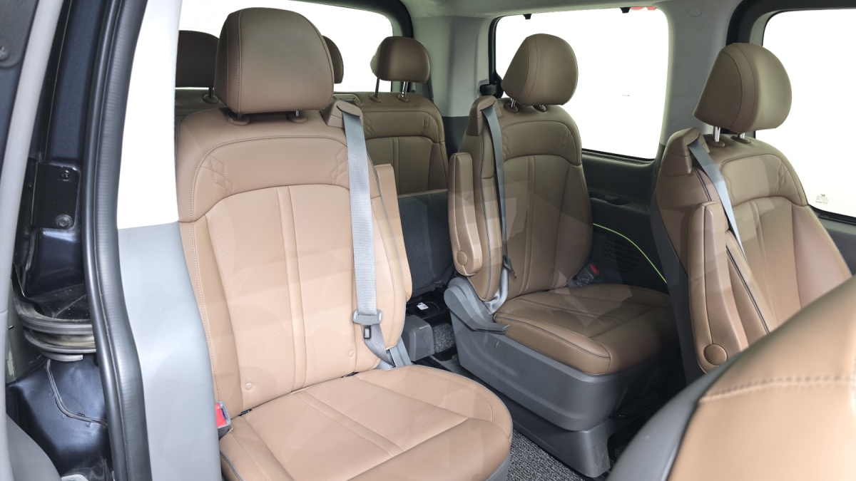Hyundai Staria, 2023 — фото 12 из 12