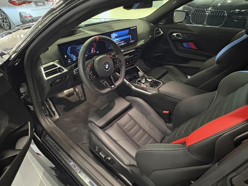 BMW M2, 2026 — фото 7 из 8