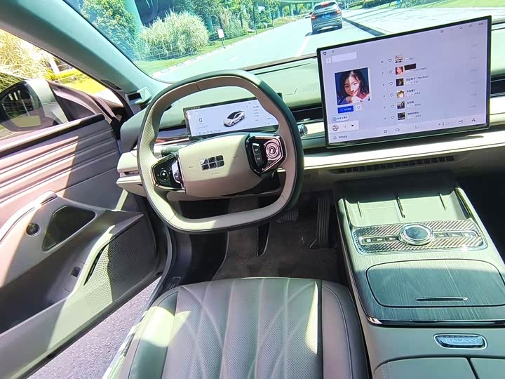 Geely Galaxy Starshine 8 EM-i, 2025 — фото 7 из 7