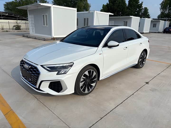 Audi A3, 2023 — фото 2 из 9