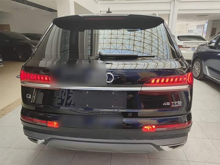 Audi Q7, 2023 — фото 4 из 9