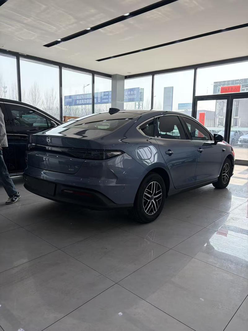 BYD Seal 05 DM-i Hybrid, 2024 — фото 6 из 10