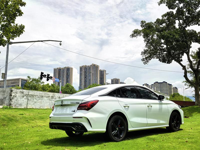 MG Motor 5 Scorpio, 2023 — фото 6 из 12