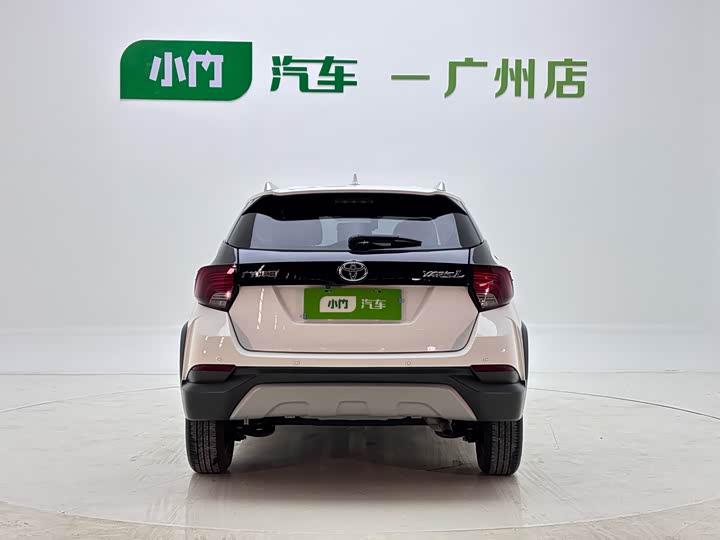 Toyota Yaris L Hatchback, 2023 — фото 5 из 9