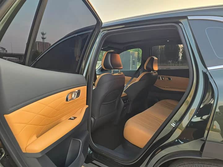 Geely Galaxy Starship 7, 2024 — фото 4 из 9