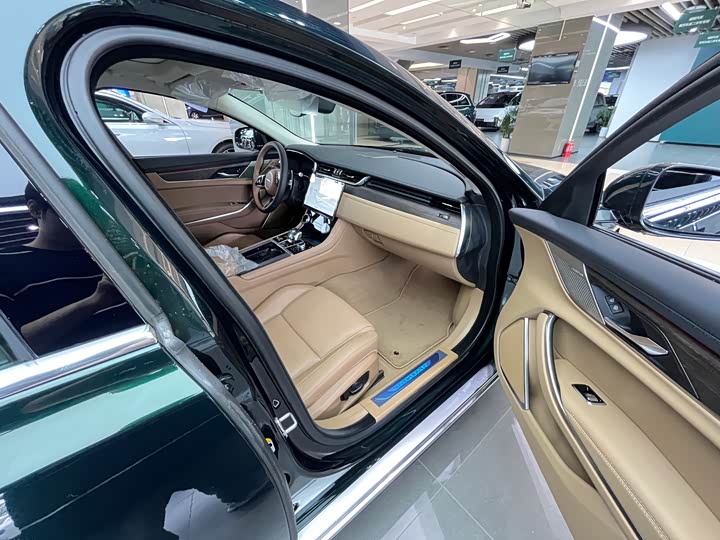 Jaguar XF L, 2026 — фото 9 из 9