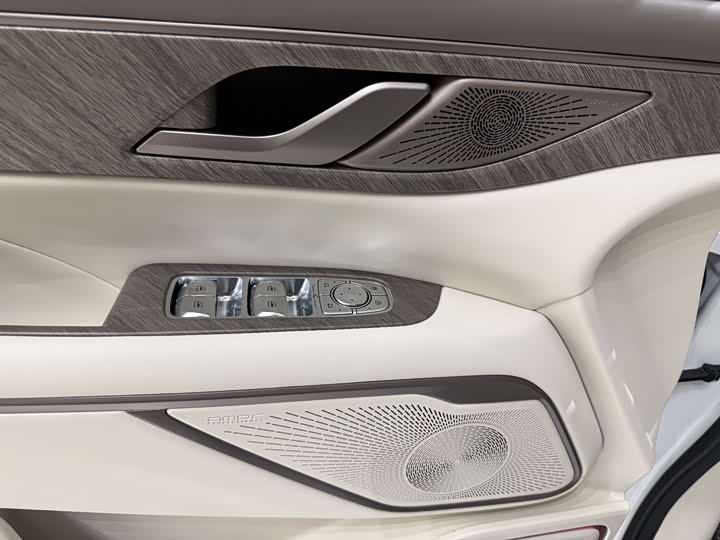 Wey 80 Hybrid, 2025 — фото 7 из 9