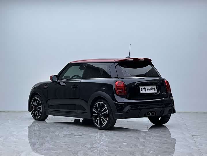 Mini Mini JCW, 2022 — фото 6 из 9