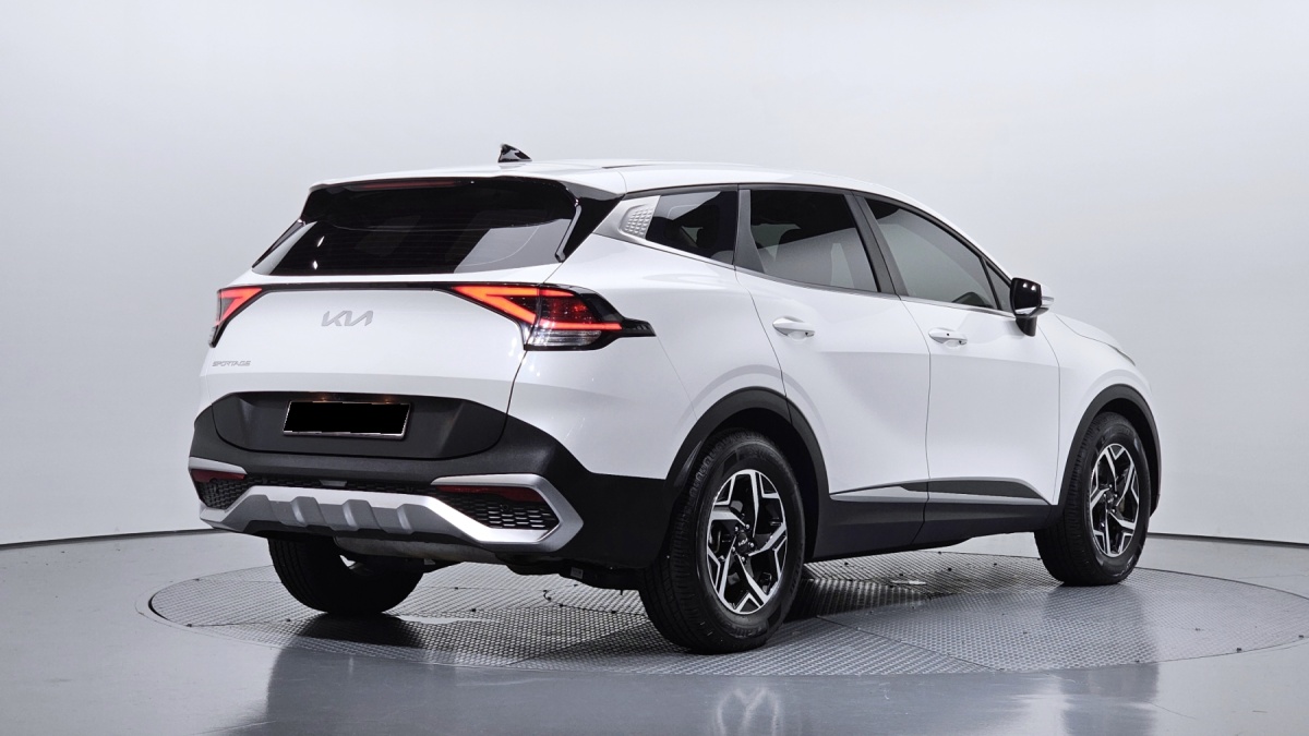 Kia Sportage, 2022 — фото 2 из 12