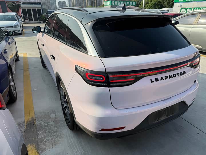 Leapmotor C11, 2022 — фото 9 из 9