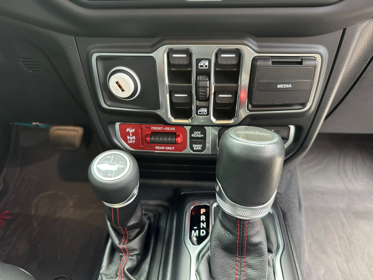 Jeep Gladiator, 2021 — фото 7 из 12