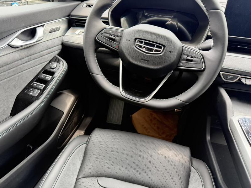 Geely Preface, 2023 — фото 7 из 12
