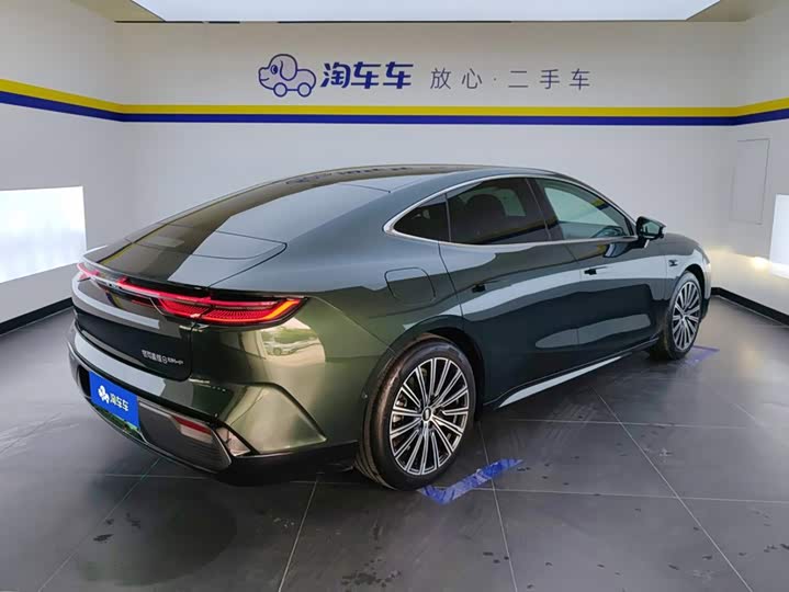 Geely Galaxy Starshine 8 EM-i, 2025 — фото 3 из 9
