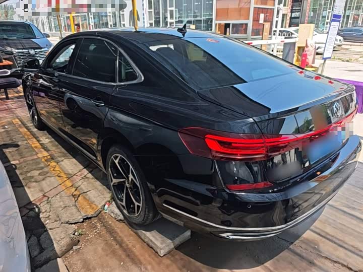 Volkswagen Passat, 2023 — фото 5 из 9