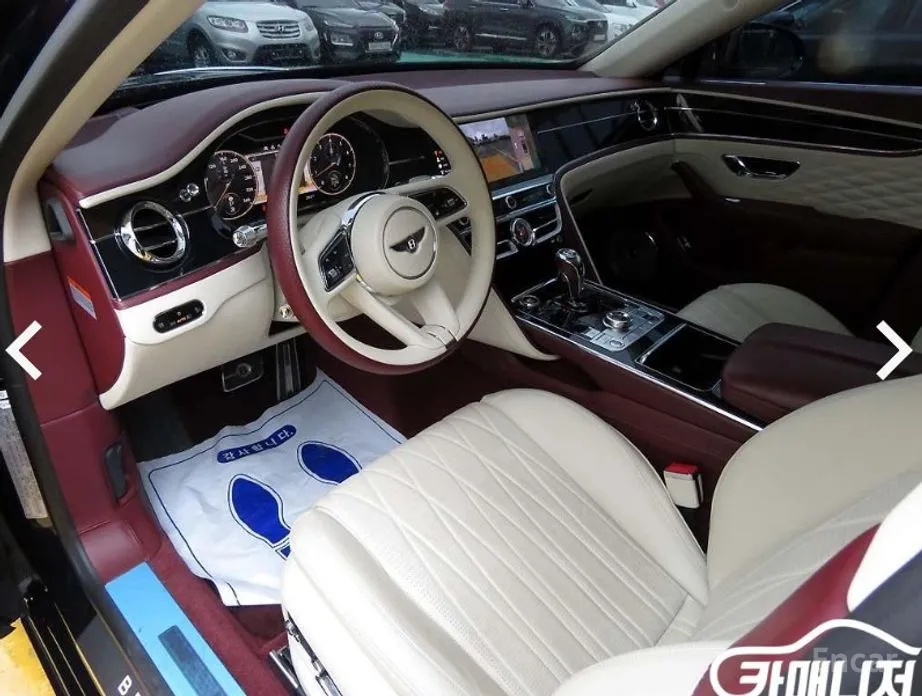 Bentley Flying Spur, 2022 — фото 6 из 12
