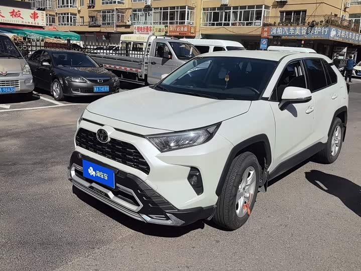 Toyota RAV4, 2024 — купить в Иванове под ключ