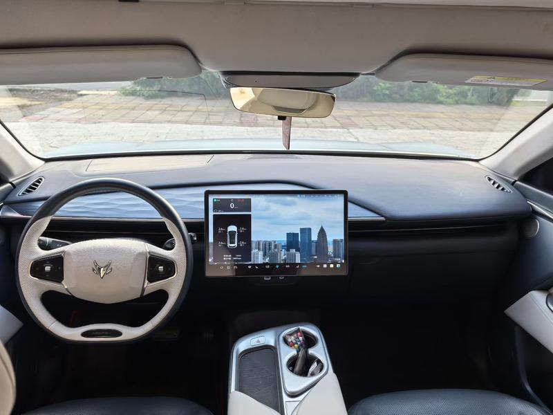 BAIC Arcfox Alpha T5, 2024 — фото 7 из 10