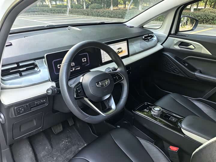 Geely Geometry E Firefly, 2022 — фото 7 из 9