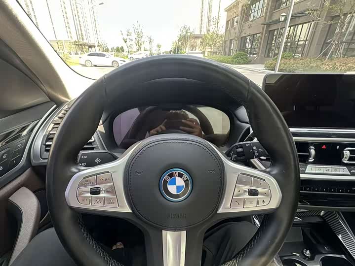 BMW iX3, 2023 — фото 9 из 9