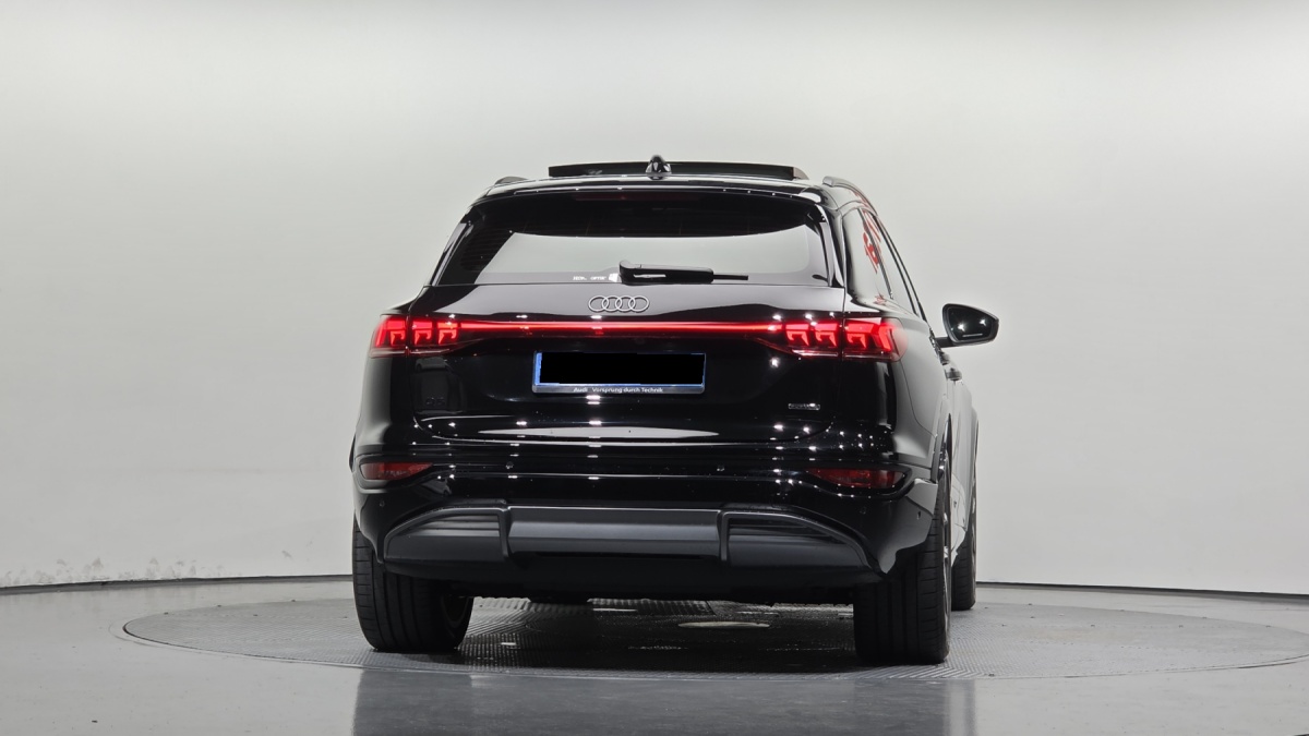 Audi Q6 e-tron, 2025 — фото 4 из 12
