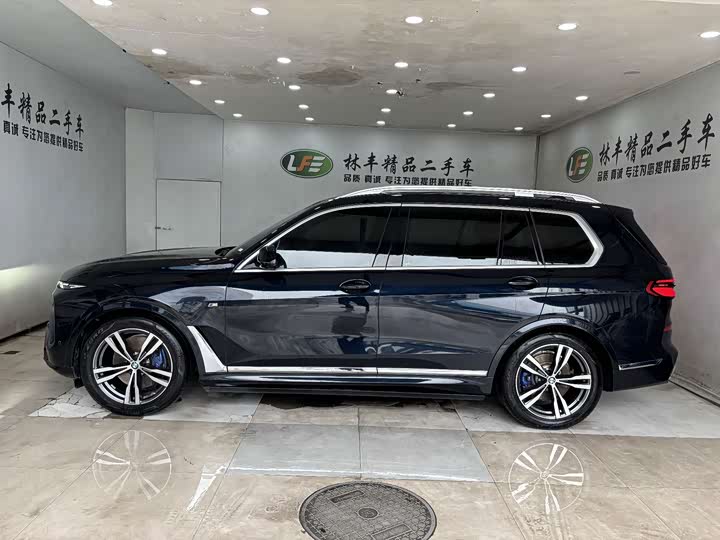 BMW X7, 2023 — фото 4 из 9