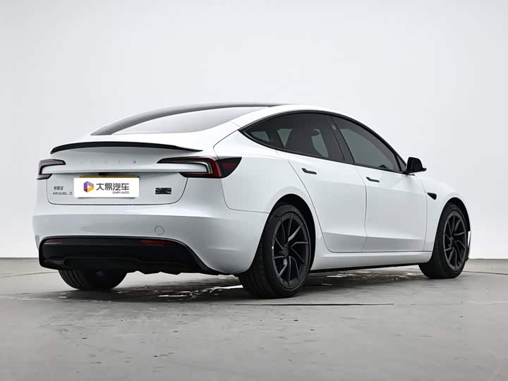 Tesla Model 3, 2024 — фото 3 из 9