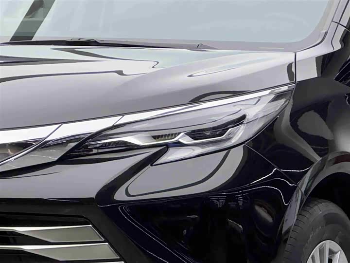 Toyota Sienna, 2022 — фото 3 из 9