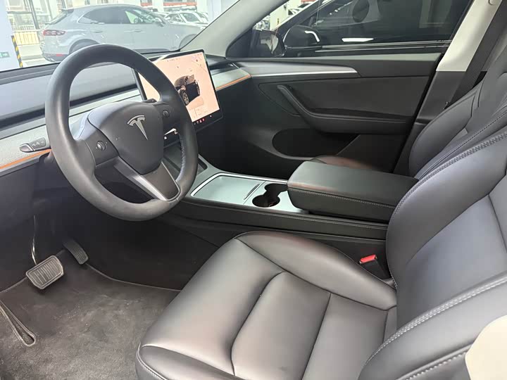 Tesla Model Y, 2023 — фото 4 из 9