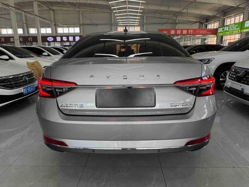 Skoda Superb, 2022 — фото 5 из 12
