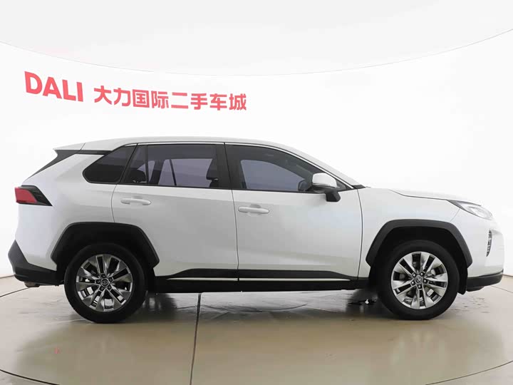 Toyota Wildlander, 2022 — фото 4 из 9