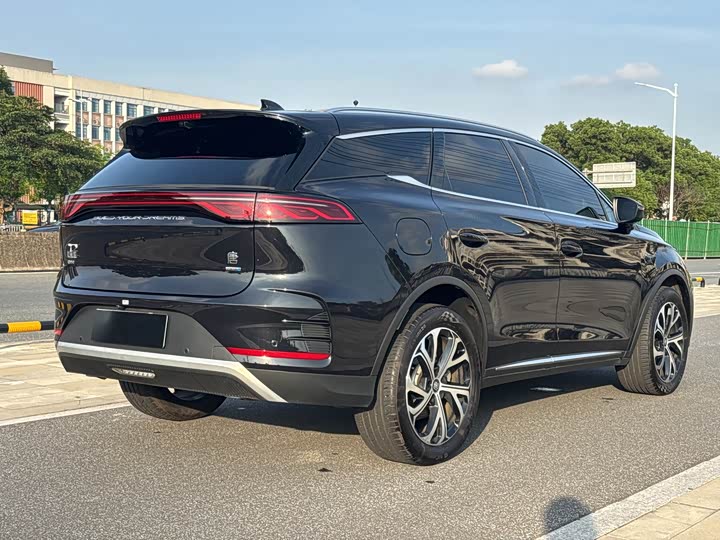 BYD Tang Hybrid/EV, 2024 — фото 5 из 9