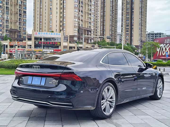 Audi A7L, 2024 — фото 3 из 9