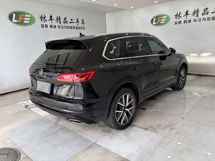 Volkswagen Touareg, 2025 — фото 6 из 9