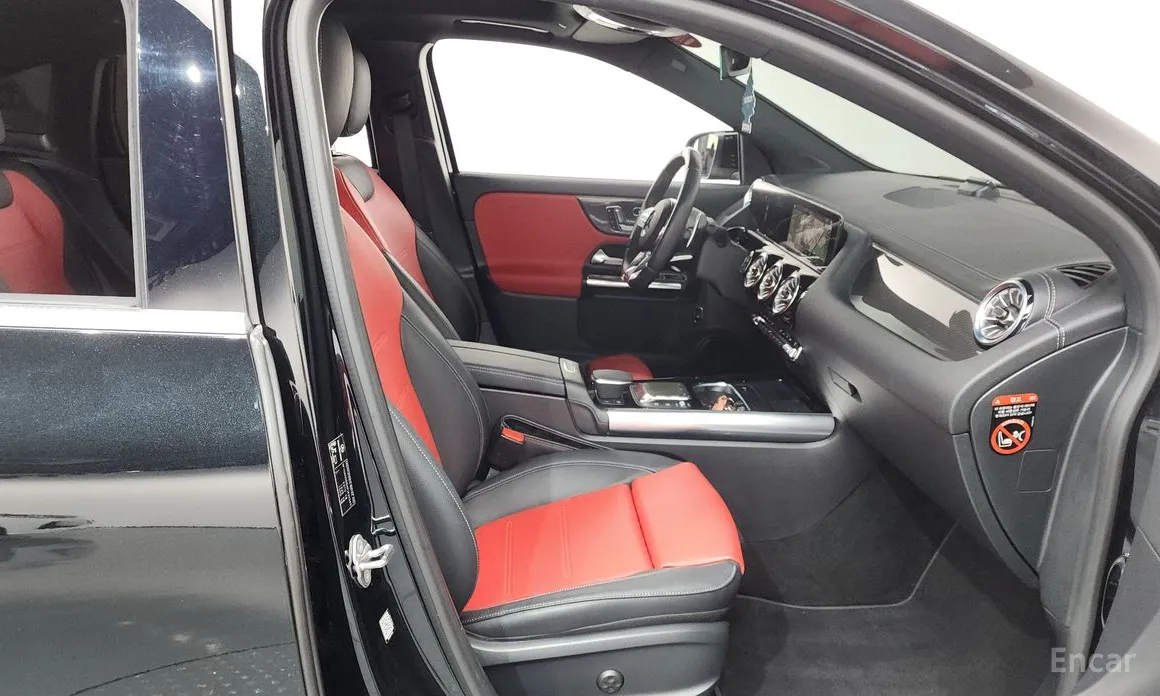 Mercedes-Benz GLA-Class, 2023 — фото 11 из 12