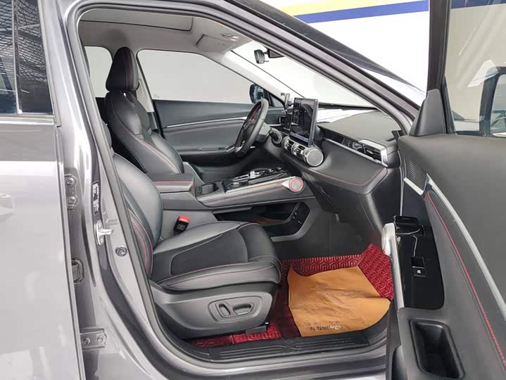 GAC Trumpchi Emkoo, 2022 — фото 8 из 9