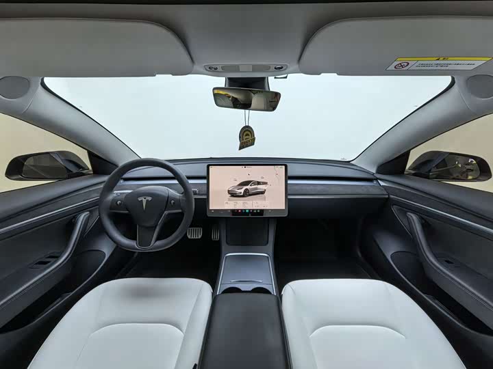 Tesla Model 3, 2023 — фото 6 из 9