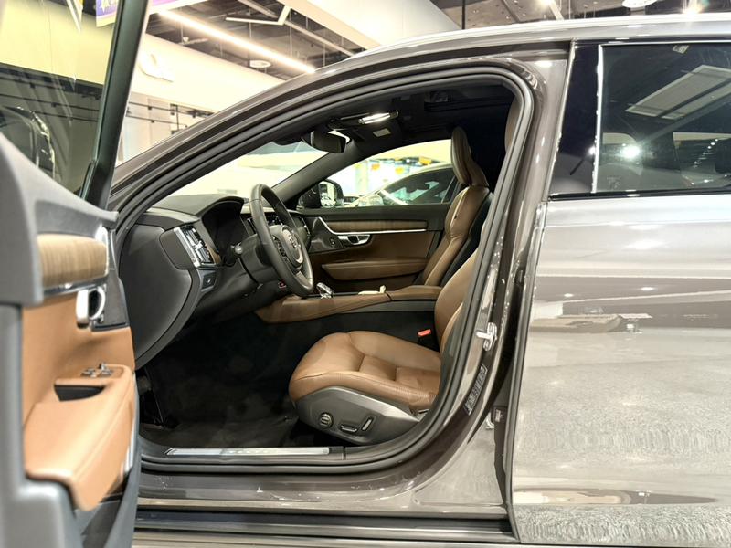 Volvo V90, 2023 — фото 11 из 12