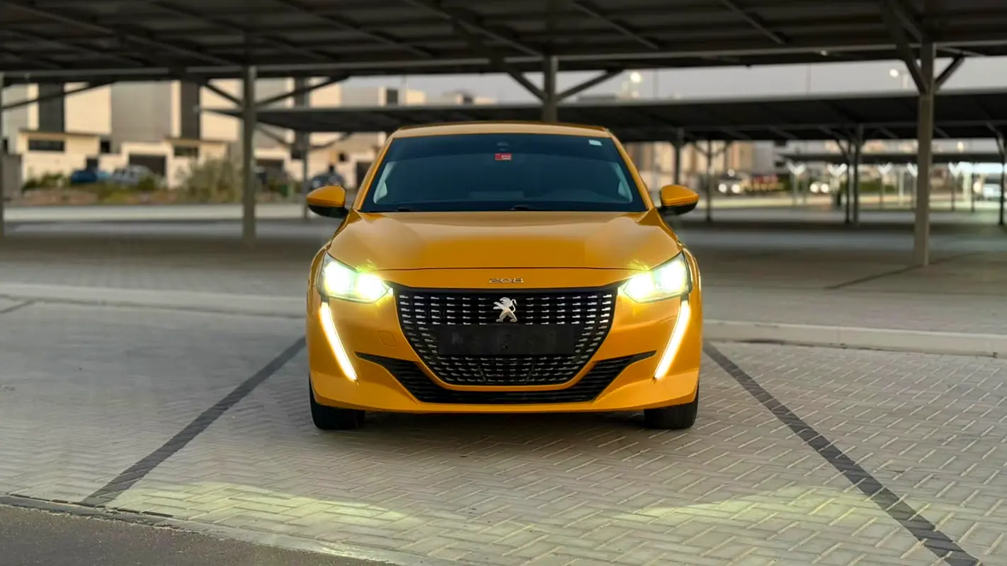 Peugeot 208, 2022 — фото 8 из 10