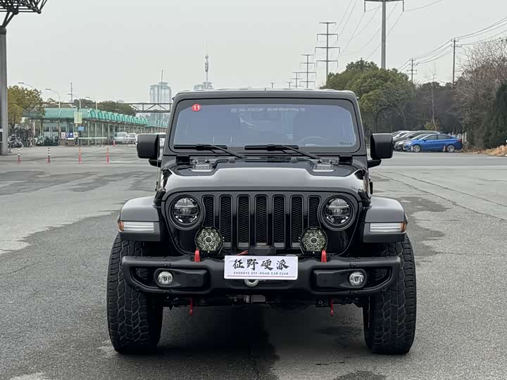 Jeep Wrangler, 2023 — фото 2 из 9