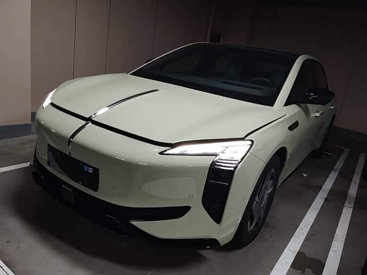 Hongqi EH7, 2026 — купить в Самаре под ключ
