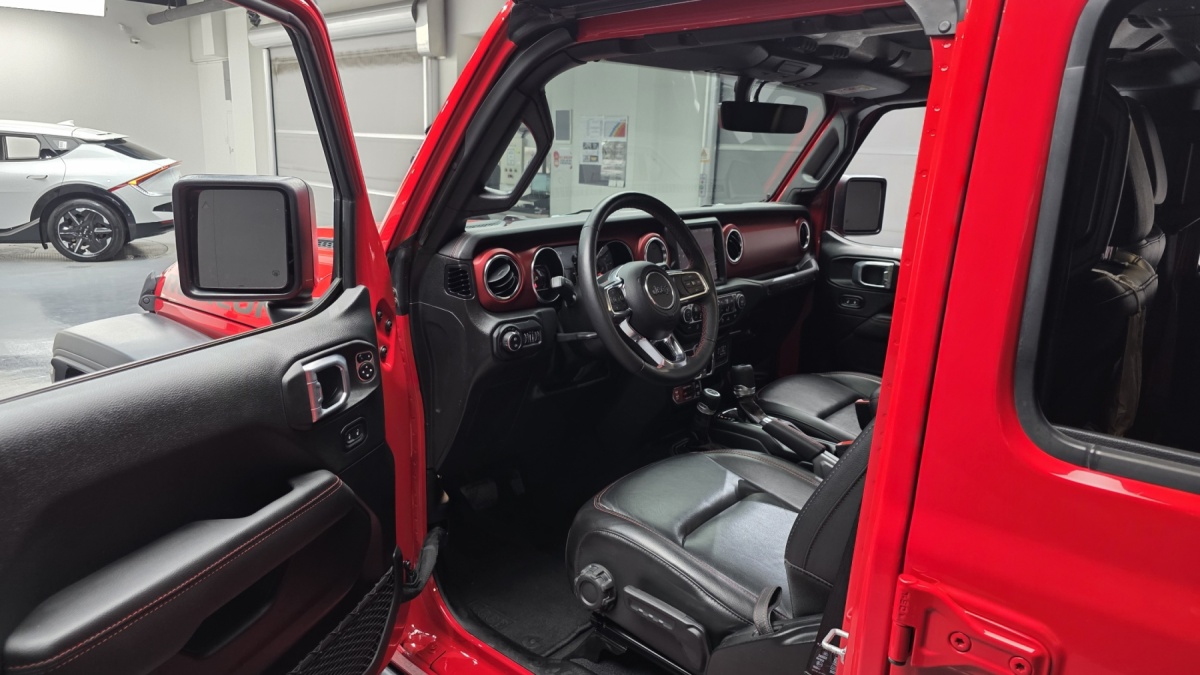 Jeep Wrangler, 2023 — фото 9 из 12