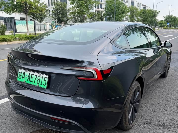 Tesla Model 3, 2025 — фото 6 из 9