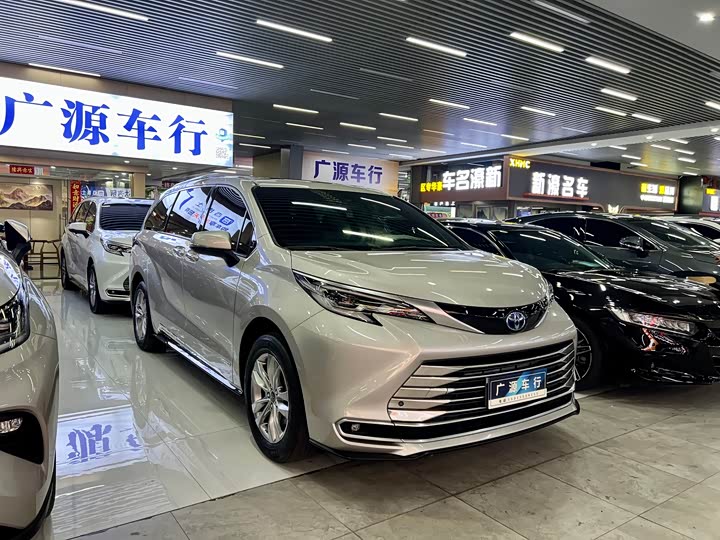 Toyota Sienna, 2021 — фото 4 из 9