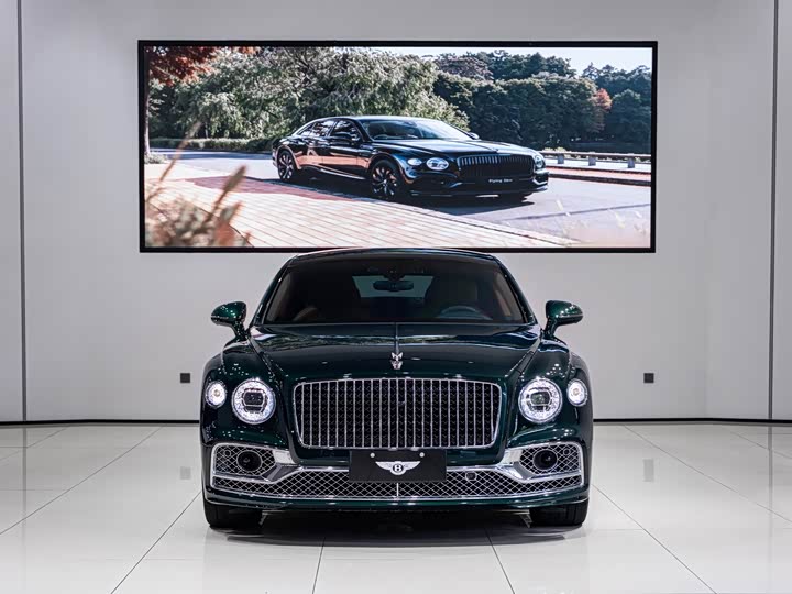 Bentley Flying Spur, 2022 — фото 2 из 9