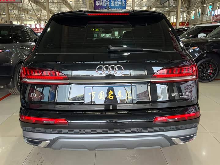 Audi Q7, 2022 — фото 4 из 9